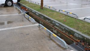 Sökülen mazgallar risk oluşturuyor