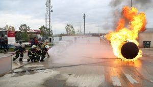 15 bin kişi yangınla mücadele tekniklerini öğrendi
