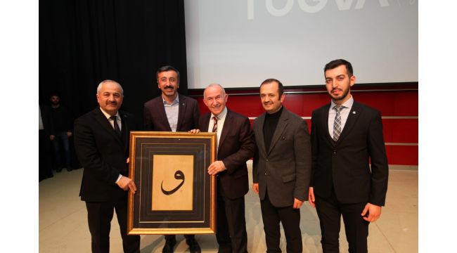Ahmet Şimşirgil’den Osmanlı konferansı