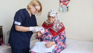 Aile şefkati ile hayata tutundular