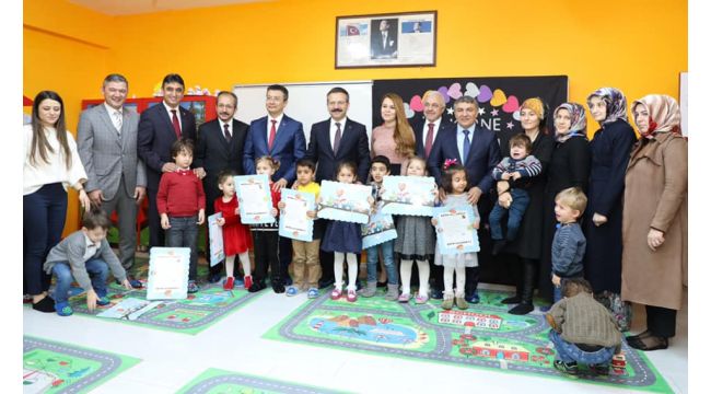 Aksoy ve Şayir karneleri dağıttı