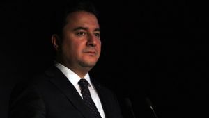 Ali Babacan parti kuruluşunu bir kez daha erteledi