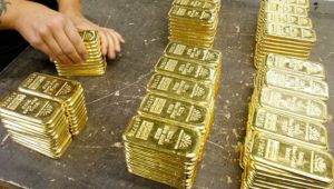 Altın yaklaşık 7 yılın zirvesinde