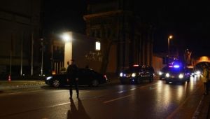 Angela Merkel kritik görüşme için İstanbul'da