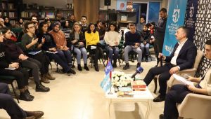 Büyükakın gençlere tavsiyelerde bulundu