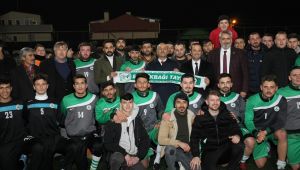 Büyükgöz Beylikbağıspor’un antrenmanına katıldı