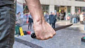 Çayırova'da AK Partili başkan bıçaklandı