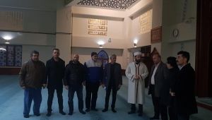 Çayırova MHP sabah namazında cemaatle buluştu 