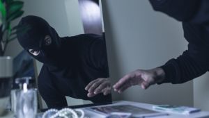 Darıca'da 45 bin TL'lik ziynet çaldılar