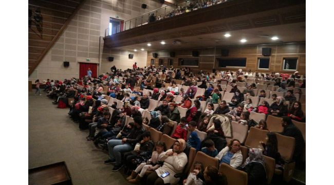 Gebzeli çocuklar tiyatro ile yarıyıl tatilini geçiriyor