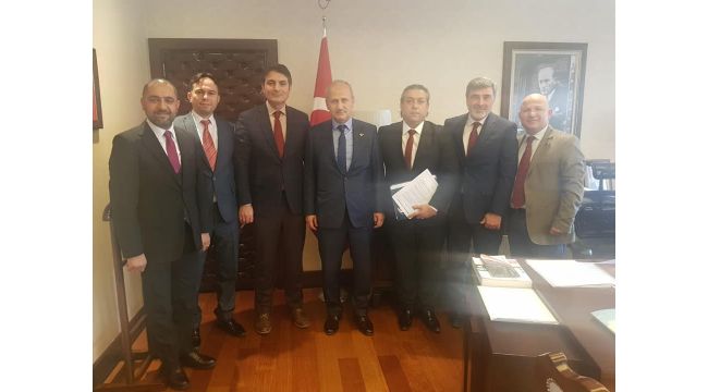 Gebzeli Nakliyeciler sorunlarını Bakan Turhan'a anlattı