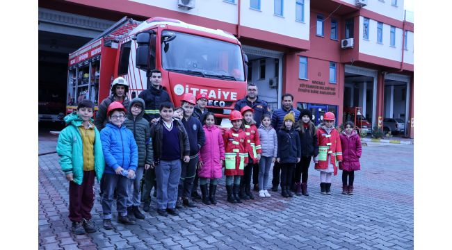 Geleceğin itfaiyecileri göreve hazır