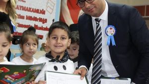 Gökhan Aktaş'ın ilk karne heyecanı