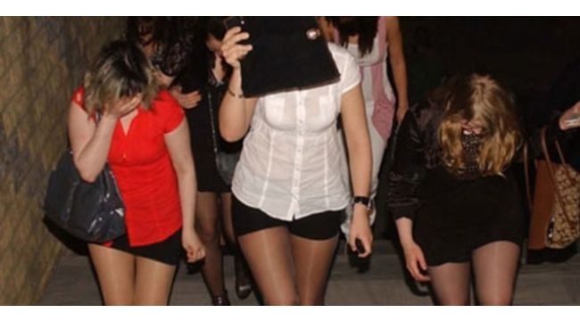 İzmit'teki masaj salonuna fuhuş baskını