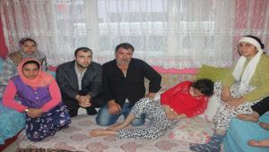 Kafasına sopayla vurulan kadın hastanelik oldu