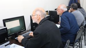 KO-MEK’ten 50 yaş ve üstü vatandaşlara bilgisayar eğitimi