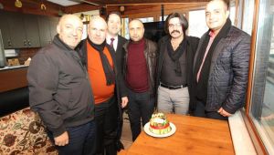 Koca Reis'e Darıca'da sürpriz doğum günü