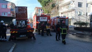 4 katlı binada çıkan yangın paniğe neden oldu