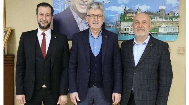 AK Parti o ilçe başkanıyla yola devam kararı aldı