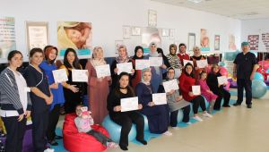 Anne adayları Darıca Farabi'den mezun oldu