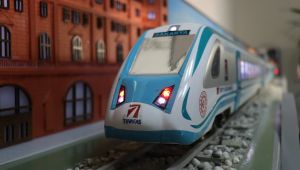 Bakan Varank milli tren için tarih verdi