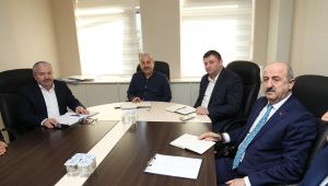 Başkan Büyükgöz müdürlerini topladı