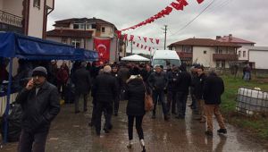 Binlerce kişi şehidimizi bekliyor