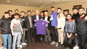 Büyükgöz ve Pehlivan Gebzespor taraftar grubunu ağırladı