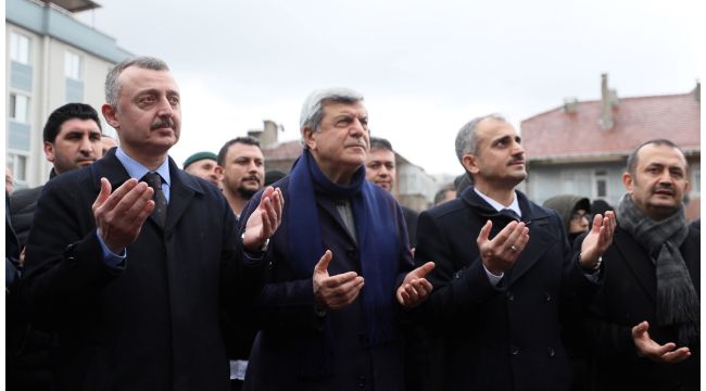 “Camileri bir medeniyet merkezi olarak görmeliyiz”