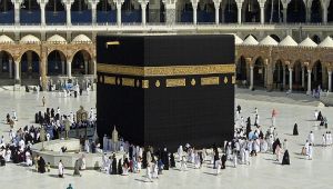 Coronavirüs nedeniyle umre ziyaretleri askıya alındı
