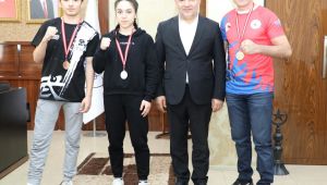 Dilovalı yıldızlar madalyaya doymuyor