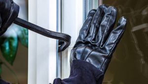 Evlere dadanan suç makinesi yakalandı