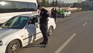 Gebze'de 167 şahıs ve 64 araç sorgulandı