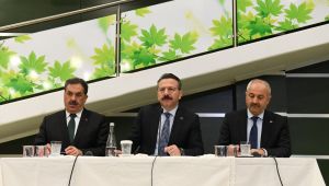 Muhtarlar mahallelerinin sorunlarını tek tek anlattı