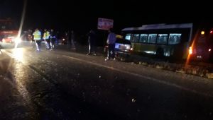 Halk otobüsü ile otomobil kafa kafaya çarpıştı: 1 ölü