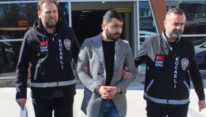 Amirinin evini kurşunlayan şahıs tutuklandı