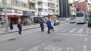 Okulların ilk gününde Büyükşehir Zabıtası görev başında