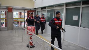 Otoyol şantiyesinden akaryakıt çalan şahıs film gibi operasyonla yakalandı