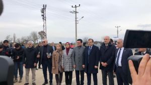 AK Parti Kocaeli milletvekili Pazarkule ve İpsala sınır kapısına gitti