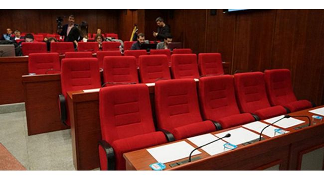 AK Parti ve MHP'li meclis üyelerinden oda tepkisi