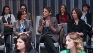 Akşit iş dünyasında kadınların önemine değindi