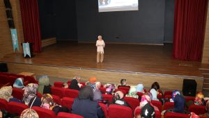 Annelere aile içi iletişim eğitimi