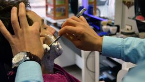 Berber, kuaför, güzellik merkezlerinin faaliyetleri bugün geçici süreliğine durdurulacak