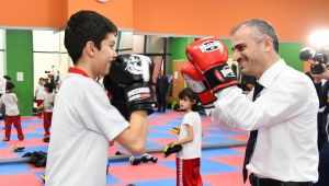 Çiftçi, Çayırova’nın genç sporcularıyla buluştu