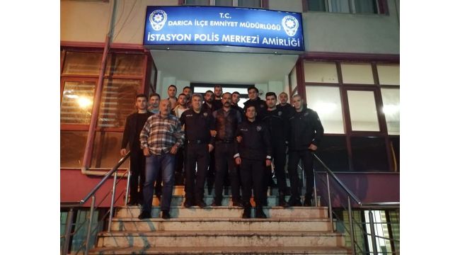 Darıcalı Ülkücülerden polislere gece ziyareti