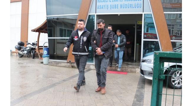 Fabrikadan 130 bin TL’lik oto lastiği çalan 3 hırsız yakalandı