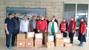 Farabi'nin sağlık personelleri hediyelere boğuldu