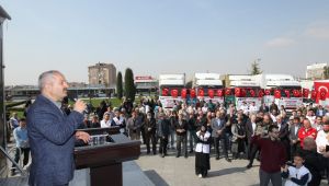 Gebze'den İdlib'e 10 TIR yardım malzemesi gönderildi