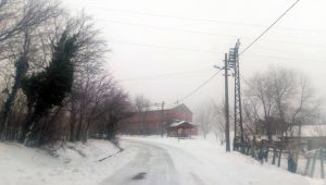 Gebze’nin yüksek kesimlerinde kar yağışı devam ediyor