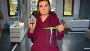 İzmit Belediyesi siper maske üretimine devam ediyor